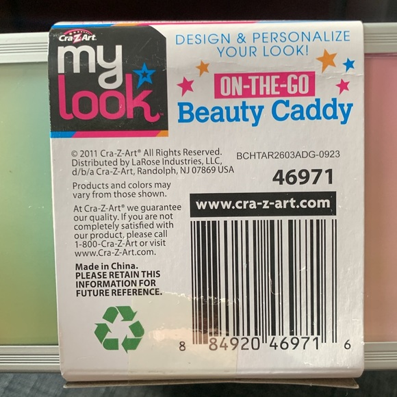 My Look On- the -Go Beauty Caddy. - Picture 5 of 6
